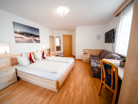 Zimmer 12 B image 5