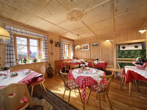 Zirbenzimmer mit Brentablick image 1