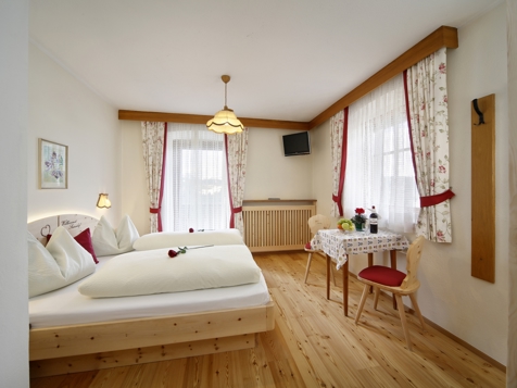 Zirbenzimmer mit Panoramablick image 3